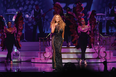 Mariah Carey's holiday tour rolls into the Colosseum | mcarchives.com