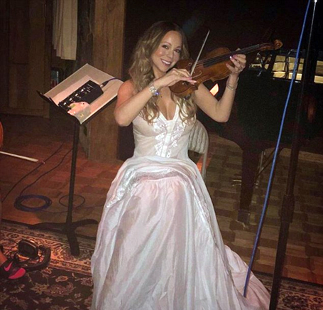 Mariah shares sweet snaps of her daughter Monroe | mcarchives.com Mariah shares sweet snaps of her daughter Monroe | mcarchives.com