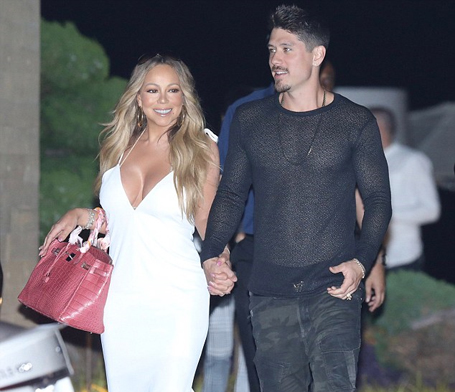 Mariah Carey takes the plunge in white gown | mcarchives.com