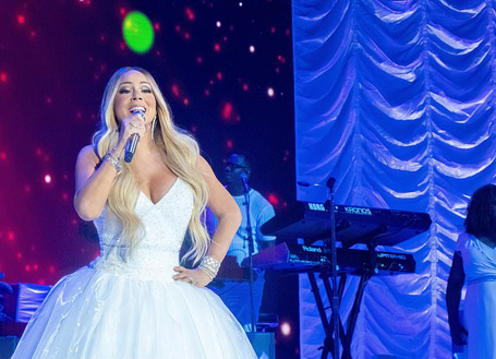 Mariah Vegas residency tickets given away for free | mcarchives.com