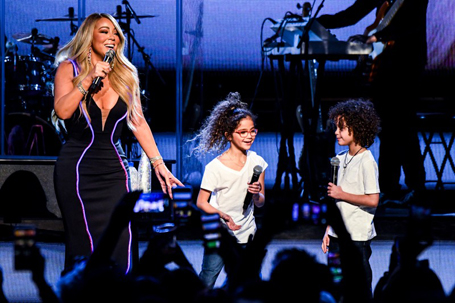 Mariah Carey has bold, bubbly fun in Indianapolis | mcarchives.com Mariah Carey has bold, bubbly fun in Indianapolis | mcarchives.com