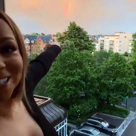 Mariah lands in Dublin and is thrilled to spot rainbow | mcarchives.com