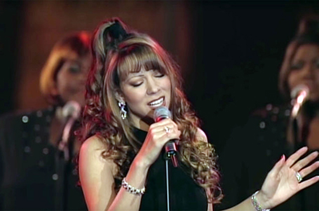 First performance of All I Want For Christmas is You | mcarchives.com First performance of All I Want For Christmas is You | mcarchives.com