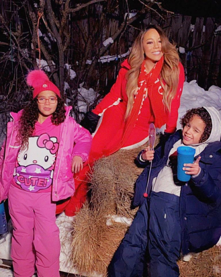 Mariah celebrates Christmas with Nick, Bryan and twins | mcarchives.com