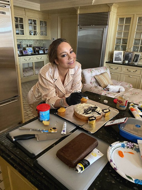 Mariah Carey makes Tiger King themed cake | mcarchives.com