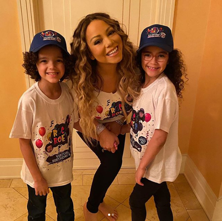 Mariah Carey teaches twins a happy Hanukkah song | mcarchives.com