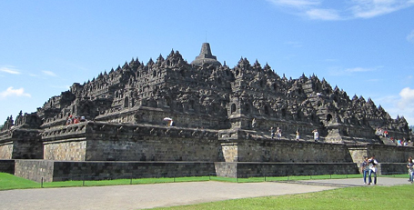 Mariah Carey live in concert at Borobudur Temple | mcarchives.com Mariah Carey live in concert at Borobudur Temple | mcarchives.com