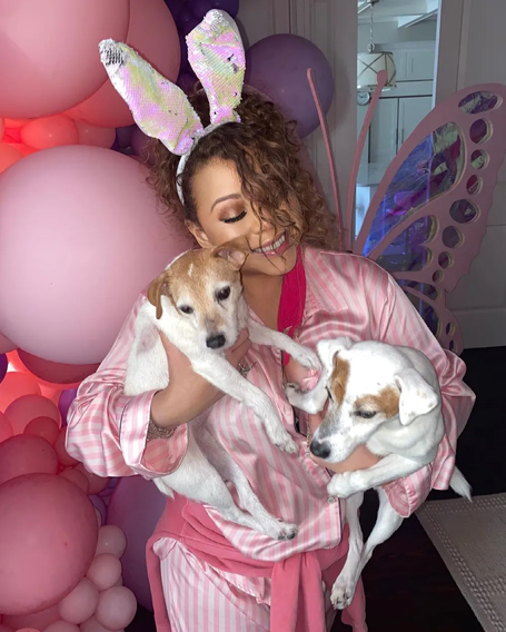 Mariah Carey gets a surprise visit from the Easter bunny | mcarchives.com