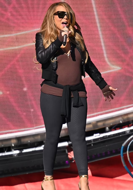 Mariah Carey looks glam at rehearsal | mcarchives.com