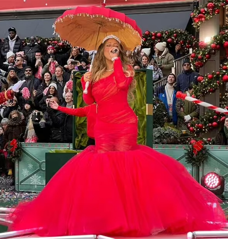 Mariah Carey slammed for lip-syncing | mcarchives.com