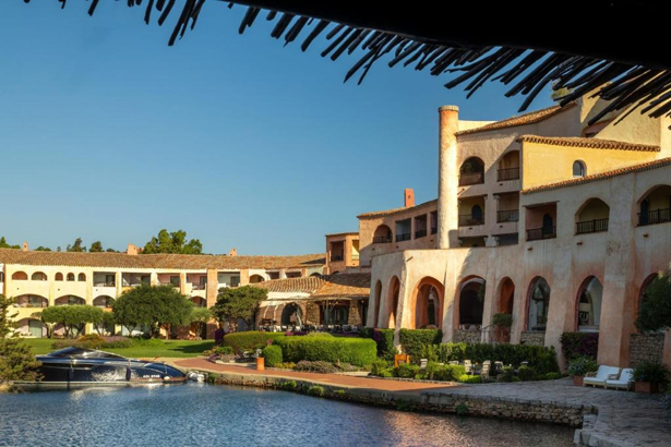 Mariah to headline summer gala at Hotel Cala di Volpe | mcarchives.com
