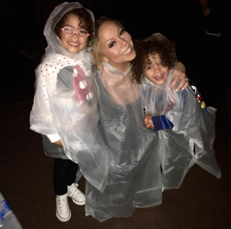 Mariah Carey and twins hit Disneyland | mcarchives.com